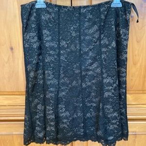 LOFT lace skirt. NWT